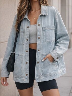 Hollister Oversized Denim Jacket – Light Wash | Size M | EUC